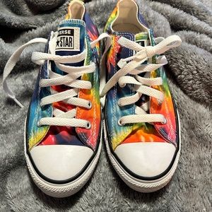 Kids tye dye converse